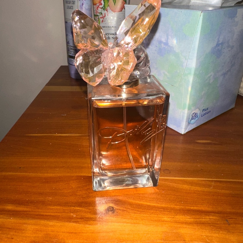 Dolly scent from above perfume